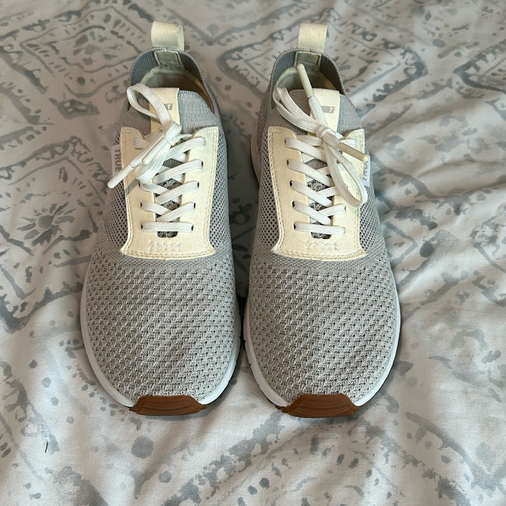 Women’s True shoes